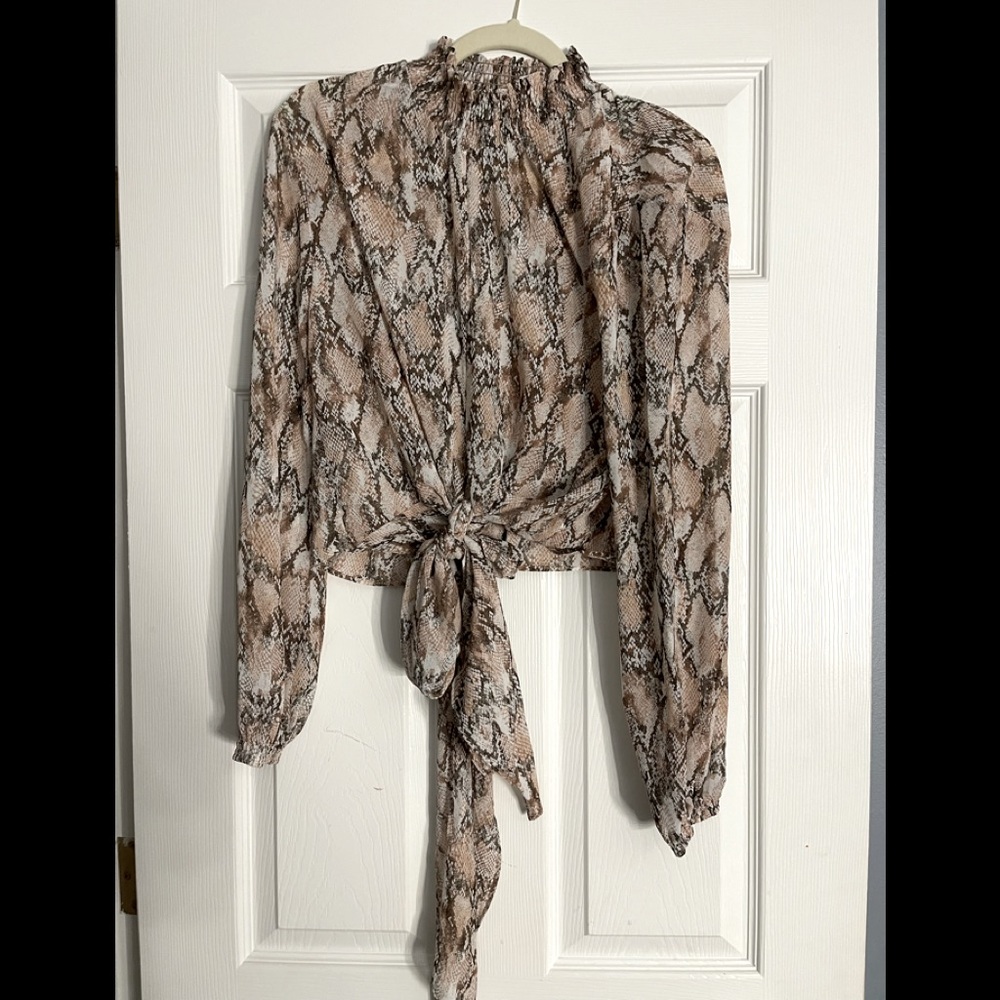 Diva Boutique Top/Size M